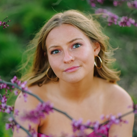 Meet your Posher, Meredith - Picture 12 of 13